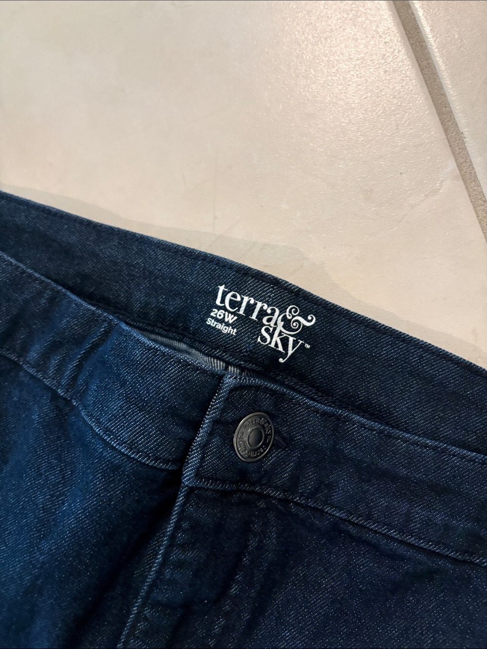 NWT Terra and sky 26W straight jeans - Picture 5 of 7